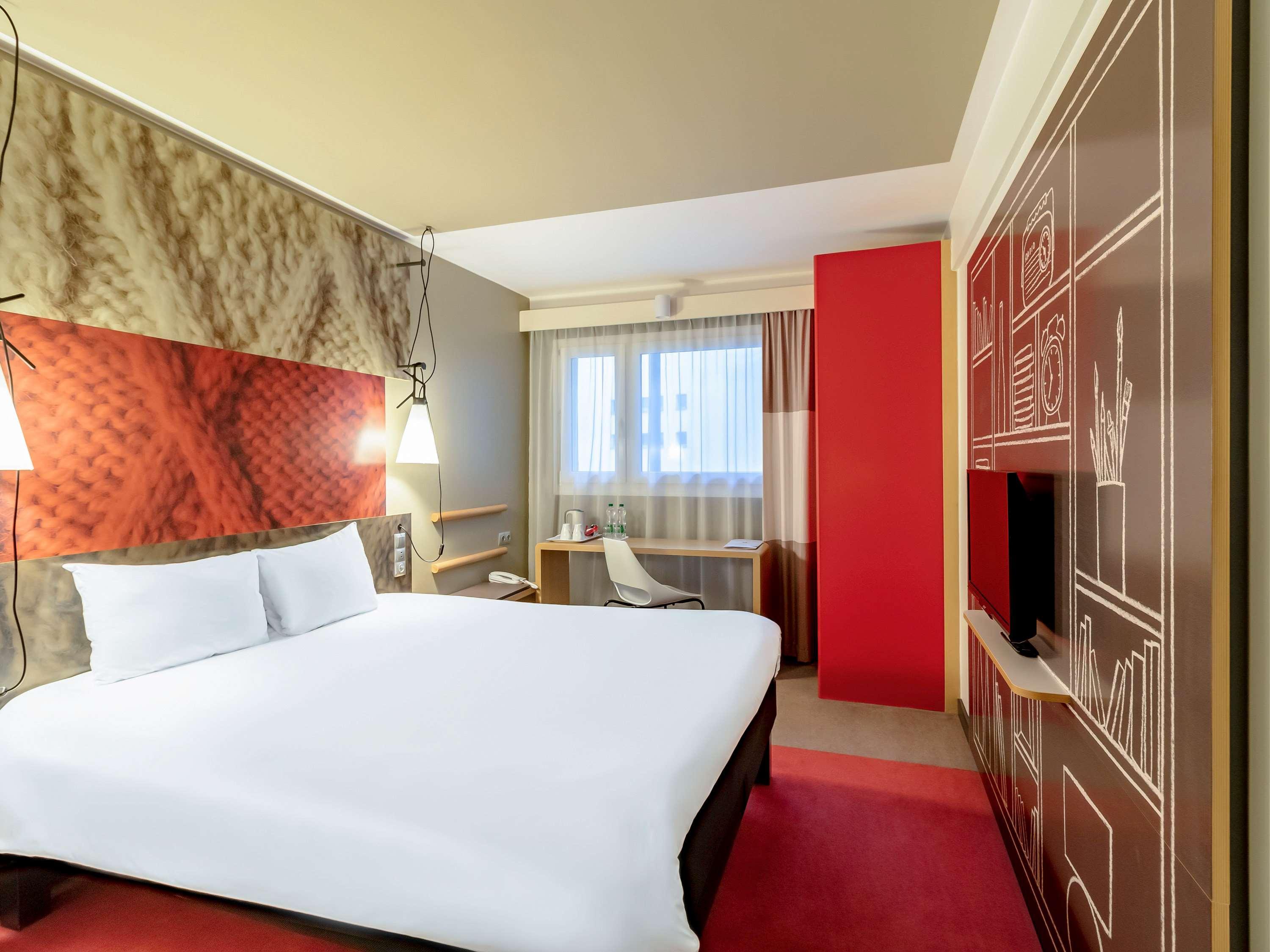 Ibis Warszawa Centrum Luaran gambar